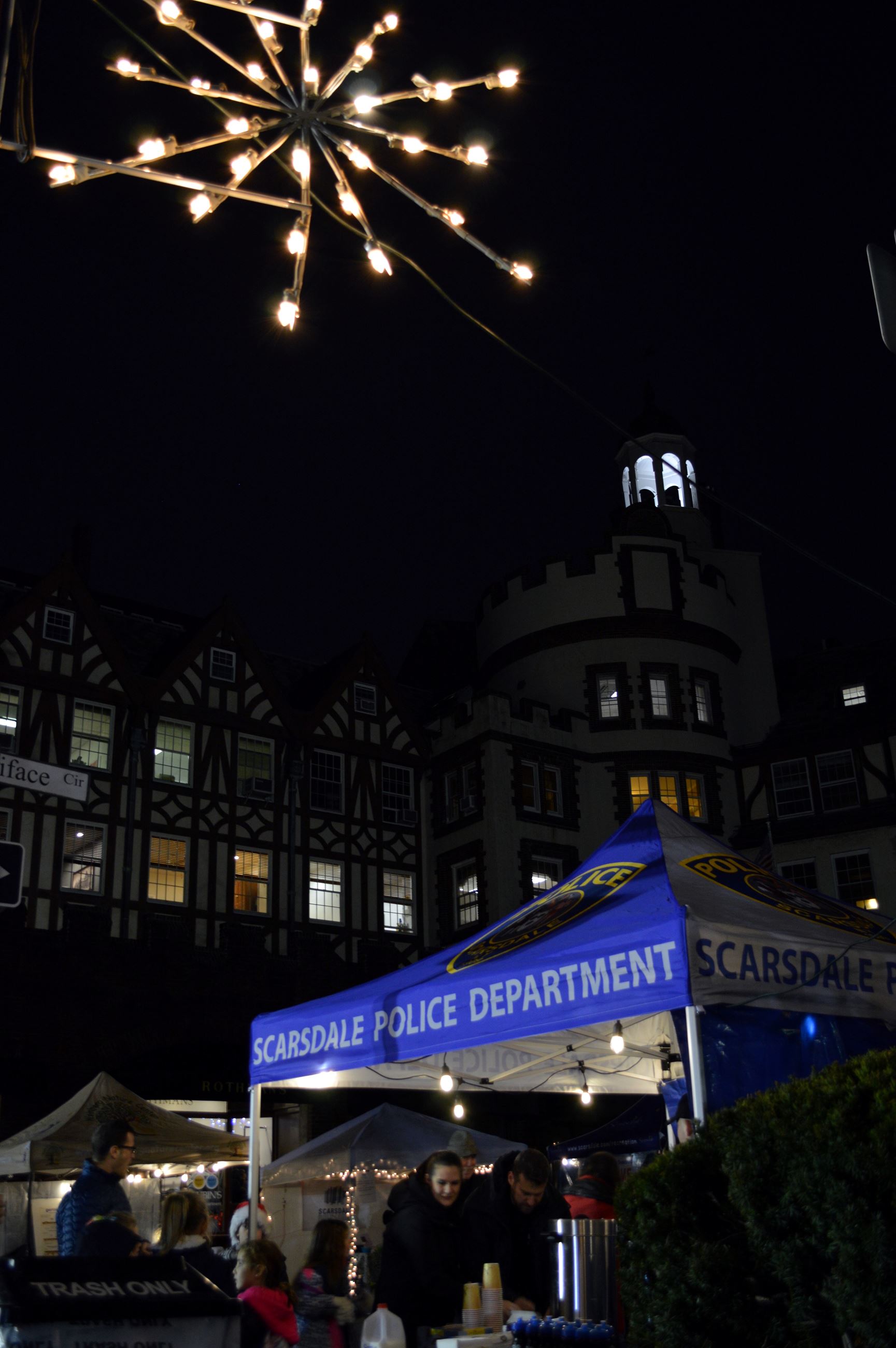 Light the Dale -PD Hot Choc Tent with Snowflake and Visitors (jpg)