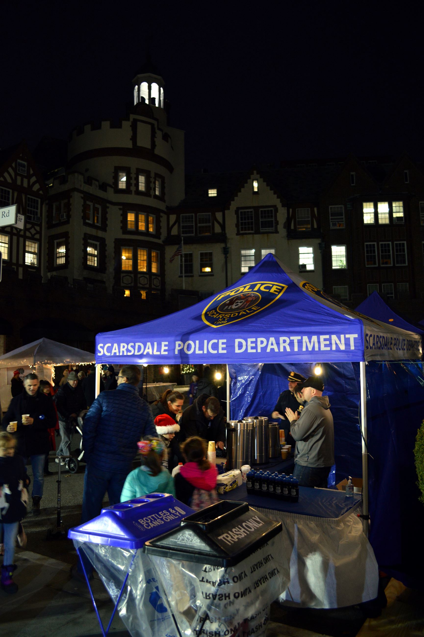 Light the Dale -PD Hot Choc Tent with Visitors (jpg)
